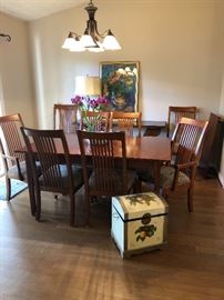 Scandinavian Styled Dining Table w/8 Chairs and Pads