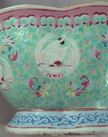 INTRICATE DEISGNS, INCLUDING CRANES, ON SIGNED ANTIQUE CHINESE FAMILLE ROSE PORCELAIN BULB BOWL