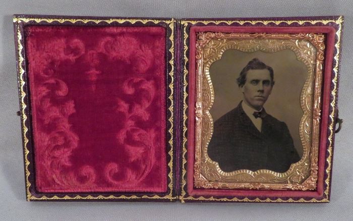 AMAZINGLY WELL-PRESERVED ANTIQUE AMBROTYPE PHOTOGRAPH OF A DISTINGUISHED GENTLEMAN IN ITS ORIGINAL CASE