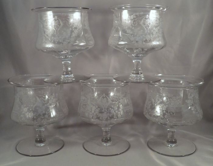 BEAUTIFUL SET OF (5) CAMBRIDGE ELEGANT ETCHED GLASS CHILLED COCKTAIL GLASSES WITH INSERTS IN THE "DIANE" (OPTIC) PATTERN 