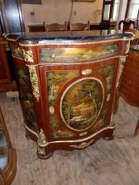 Bombay Powder Chest