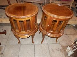 Chocolate Stands End Tables