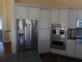 Viking appliances throughout