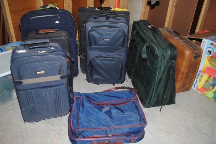 Samsonite, Concourse and other suitcases  also vintage American Tourister