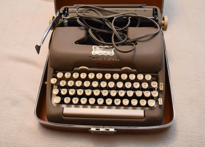 Vintage Smith Corona Portable Electric Typewriter with Case 