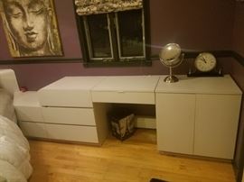 Gray mica bedroom furniture with flip open makeup table