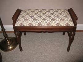 vanity bench