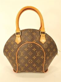 Lot 228: Louis Vuitton Monogram Ellipse Handbag Bag Purse