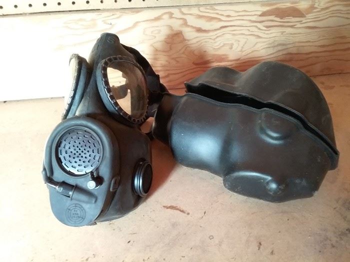 02 Military Gas Mask