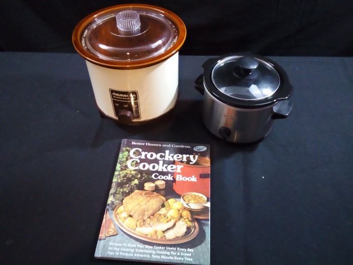 047 crock pots with recipe books