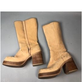 Lot 206 Pr Genuine FRYE 10M Suede Ladies Boots. Natural f