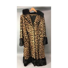 Lot 243 EMILIO GUCCI Fur Womens Ladies Fur. Mink trim col