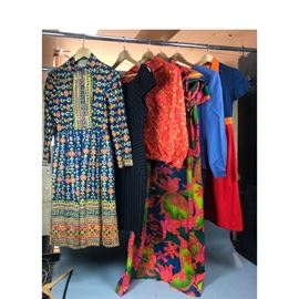 Lot 285 Lg Vintage Retro Modern Fashion Lot. Some designe