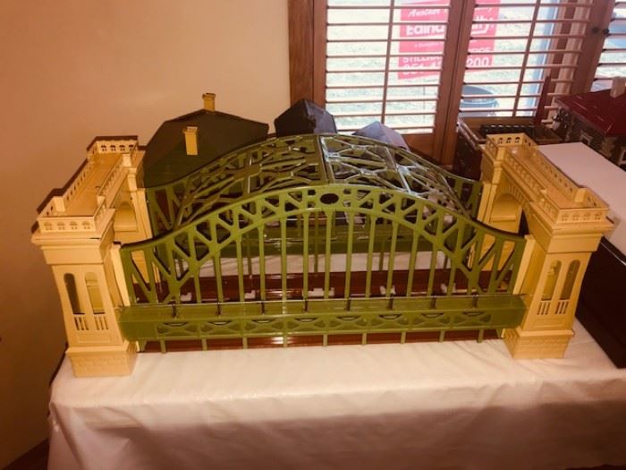 Hellgate Bridge #300 in Early Colors,Made by Mike's train house