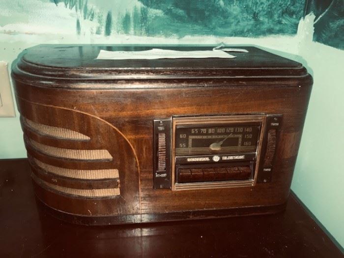 Radio from a Northern Pacific private car.