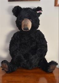 Steiff Winnipeg Black Bear EAN 664618