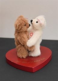 Steiff Bears in Love