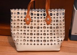 Women's Purses, Handbags & Totes