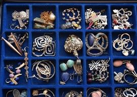 Women's Jewelry (Earrings, Pendants)