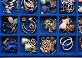 Women's Jewelry (Earrings)