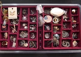 Women's Jewelry (Necklaces, Earrings)