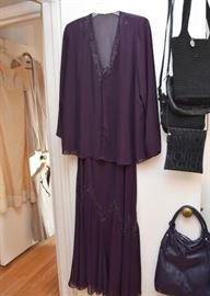 Women's Clothing (Plus Sizes)