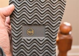 Women's Shoes & Boots (Sizes 9-10)