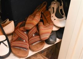 Women's Shoes & Boots (Sizes 9-10)