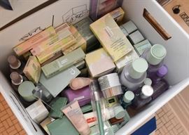 Cosmetics (Clinique, L'Oreal, Perlier, Etc.)