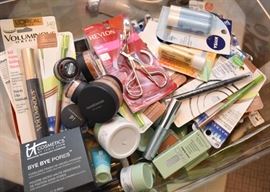 Cosmetics (Clinique, L'Oreal, Perlier, Etc.)
