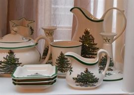 Spode Christmas Tree Dinnerware / Dishes & Accessories