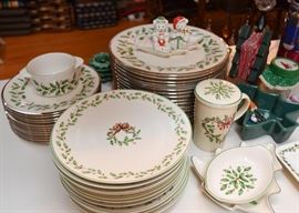 Lenox Christmas China / Dinnerware