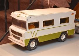 Vintage Tin Tonka Indian Winnebago / Camper Toy