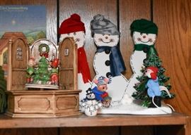 Christmas Decor & Collectibles (including Rowe Pottery, Annalee, Boyds Bears & More)