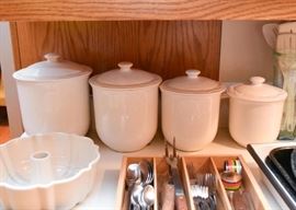 Pfaltzgraff Kitchen Canisters