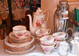 Vintage Porcelain Tea Set (Roses)