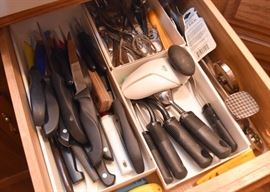 Kitchen Utensils & Cutlery / Knives