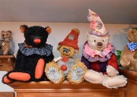 Various Collectible & Artisan Teddy Bears