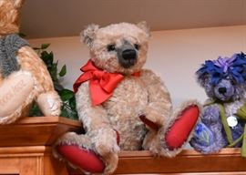 Various Collectible & Artisan Teddy Bears