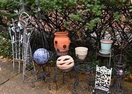 Garden Decor & Accessories (Plant Stands, Stakes, Pots, Statues, Etc.)