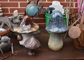 Garden Decor & Accessories (Pots, Statues, Etc.)