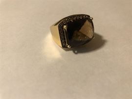 Same ring as previous photo. Size 7. 14 kt.