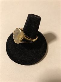 Size 6.5 / 7. 14 kt.