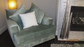 Zgallerie "Stella" Chair in a beautiful Teal