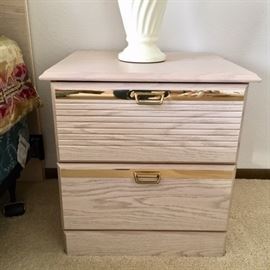Light Wood-grain 2-drawer Nightstand