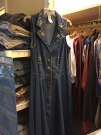 Assorted Men's & Women's Clothing