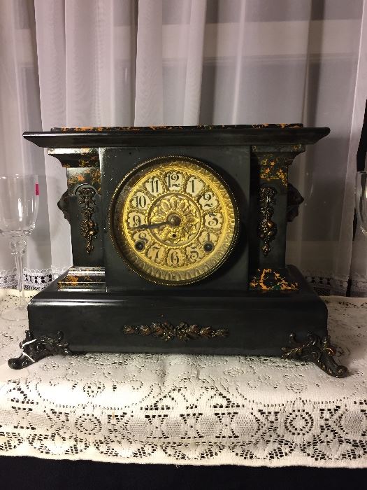 1906 Seth Thomas Mantel Clock ……. Still Works