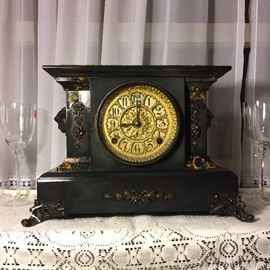 1906 Seth Thomas Mantel Clock ……. Still Works