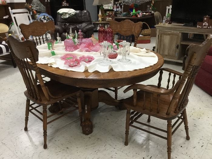 Oak Clawfoot Dining Table w/four chairs, Cranberry glass items including Fenton.