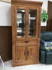 Lighted curio/china cabinet